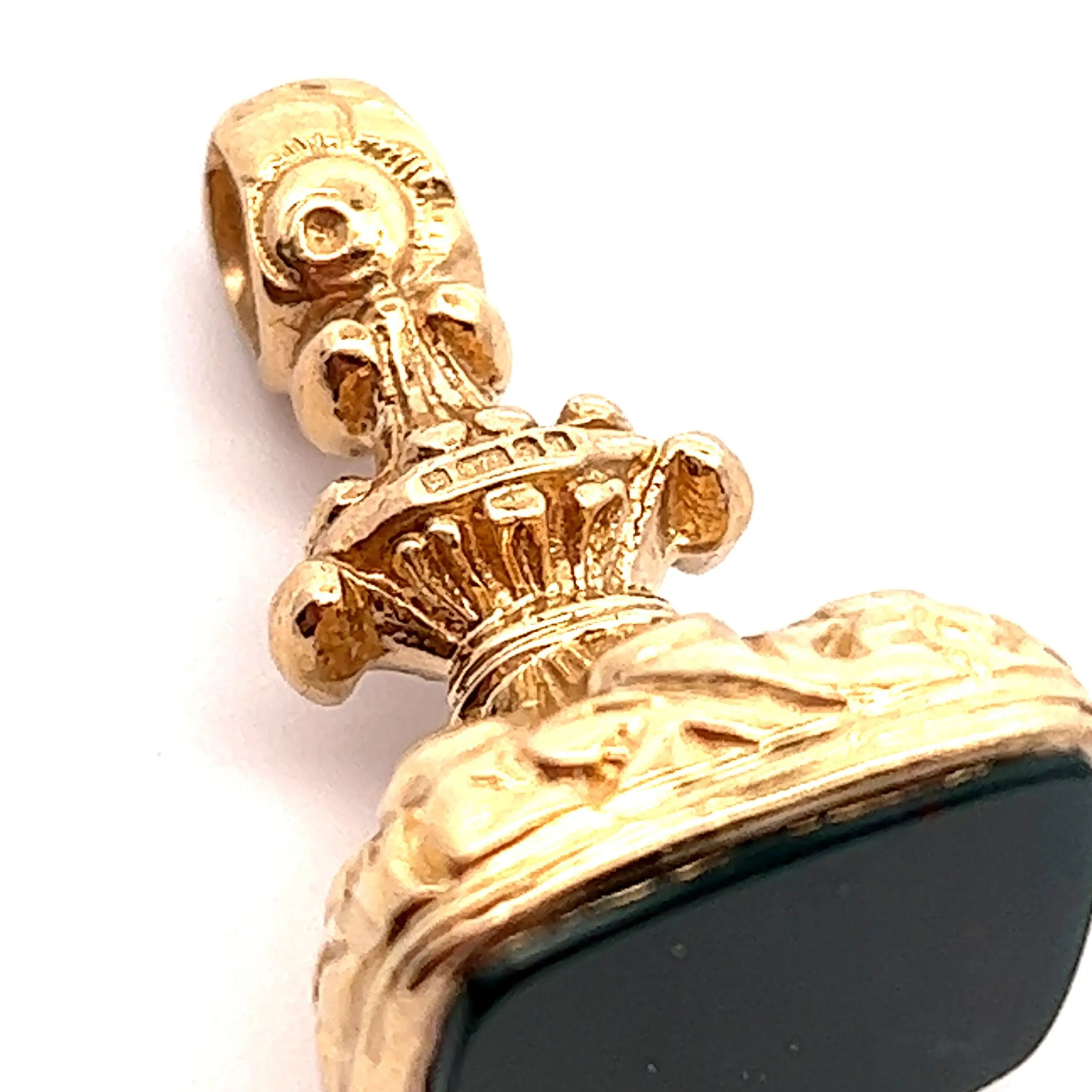 Bloodstone 9ct Yellow Gold Seal Pendant London c1977